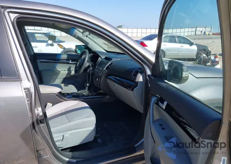 2015 Kia Sorento Lx from USA, damaged, VIN 5XYKT3A63FG627007